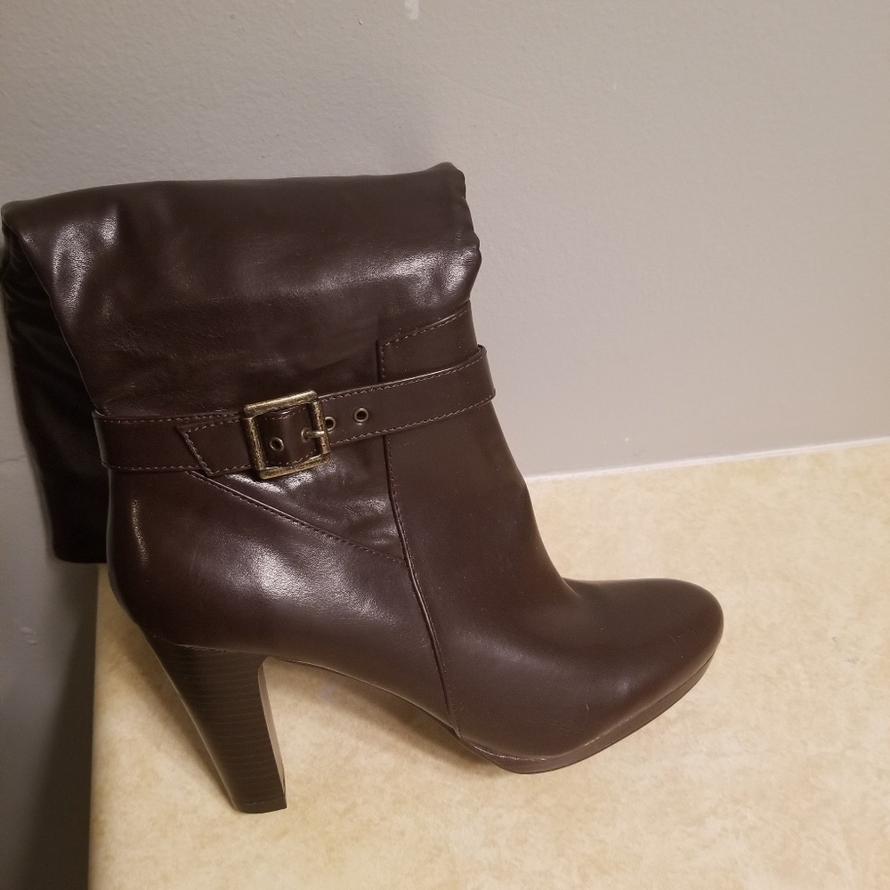 Worthington heeled boots. Size 10M, NEW